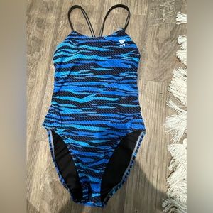 TYR one piece swimsuit size 30